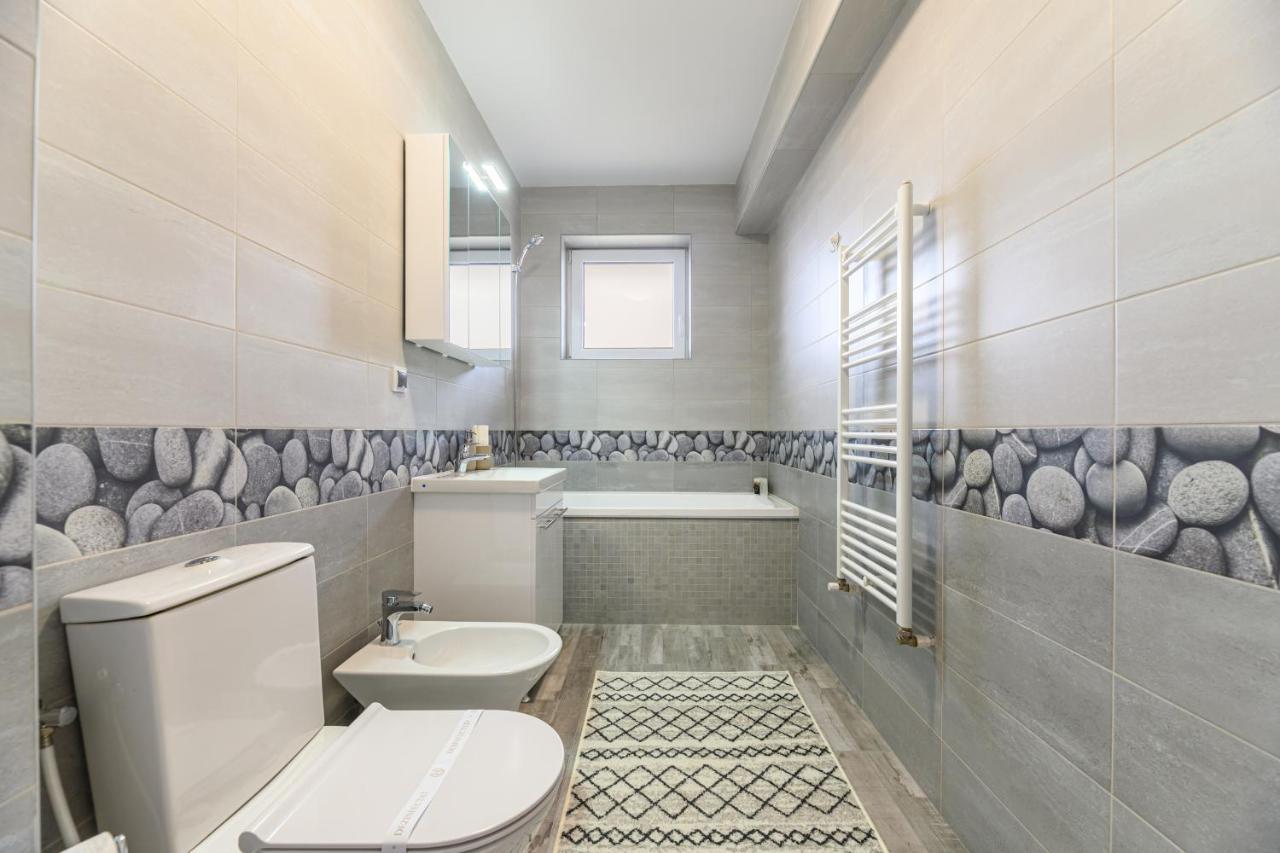 Stars Apartment Braşov Buitenkant foto